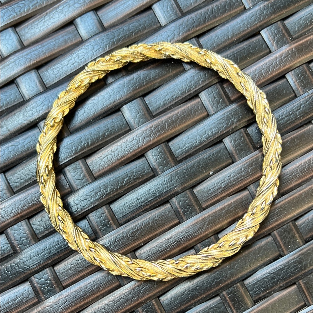 Vintage Gold Braided bracelet